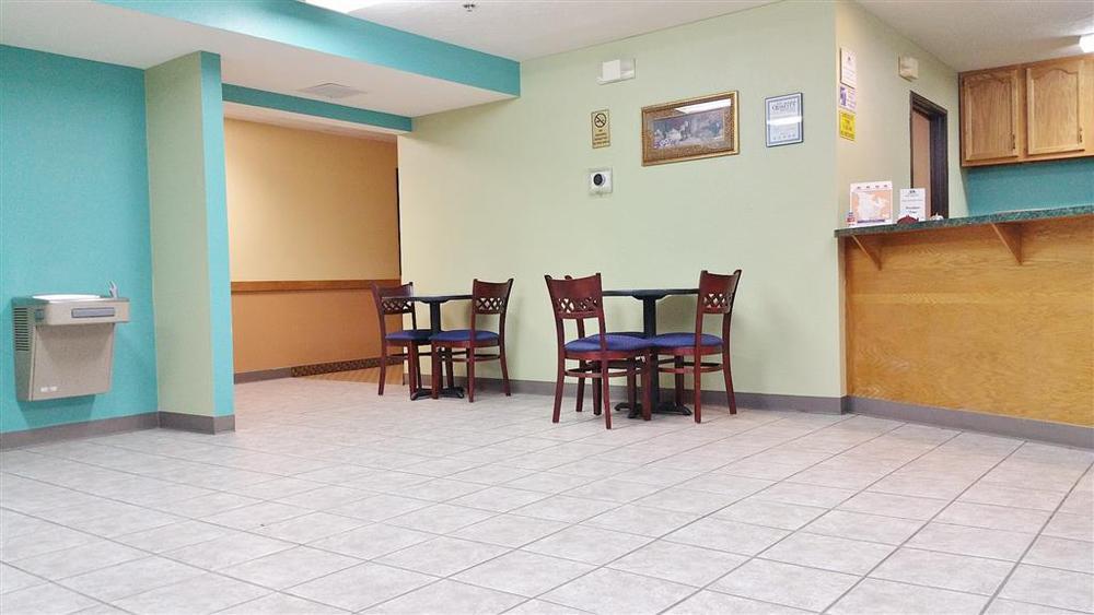 Americas Best Value Inn - Seymour Интериор снимка