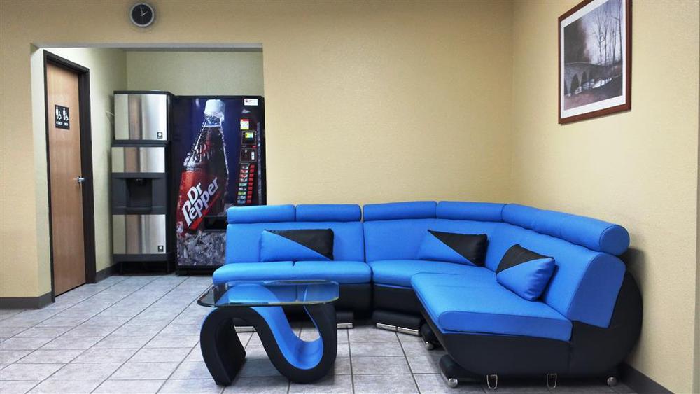 Americas Best Value Inn - Seymour Интериор снимка